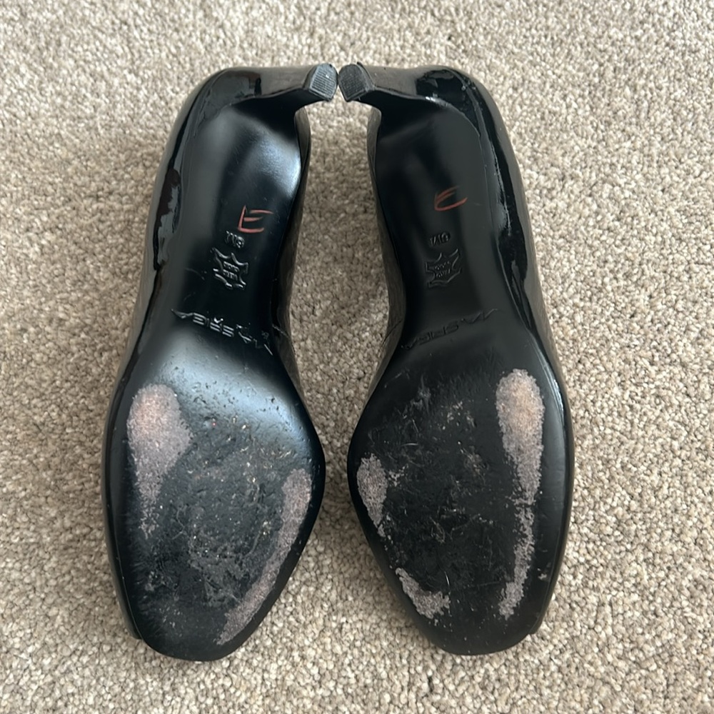 Via Spiga Black Patent Leather Peep Toe Pumps Size 6 - Picture 10 of 11